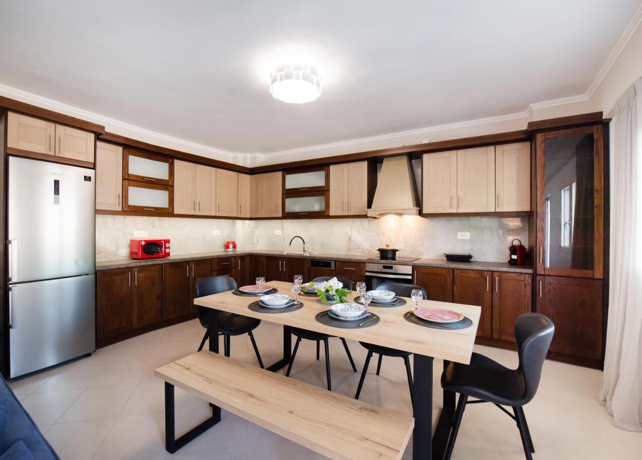 Peratzada Apartments Василики Экстерьер фото