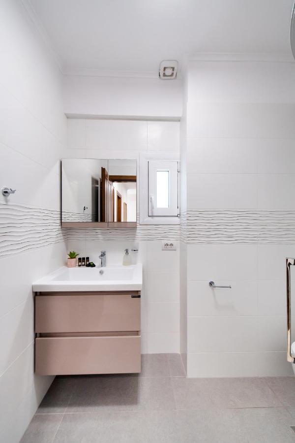 Peratzada Apartments Василики Экстерьер фото